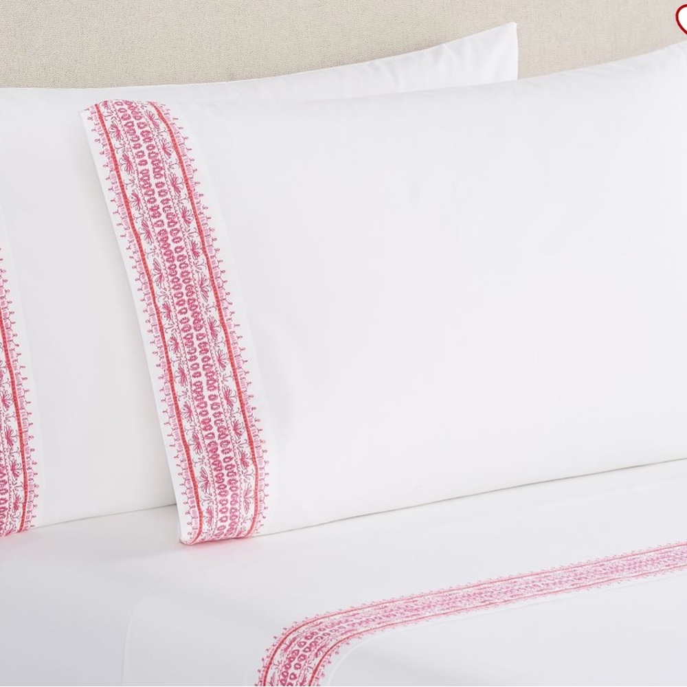 Lilly Pulitzer for Pottery Barn “Shell of a Time” in pink KING Sheet Set.
